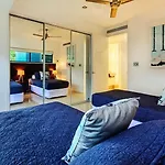 Villa 12 The Edge Oceanfront Deluxe 3 Bedroom Near Marina With Golf Buggy