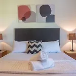 Oasis 22 - Hamilton Island
