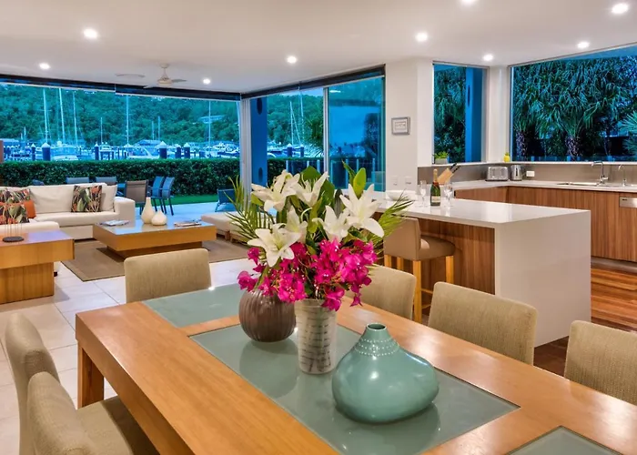 Pavillions 11 On Hamilton Island, Waterfront Apartment With Private Pool And Buggy