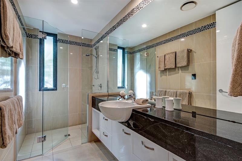 16 The Edge Oceanfront Deluxe 3 Bedroom Near Marina With Golf Buggy Hamilton Island