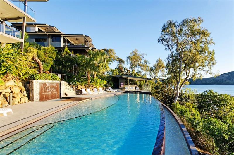 16 The Edge Oceanfront Deluxe 3 Bedroom Near Marina With Golf Buggy Hotel 4*
