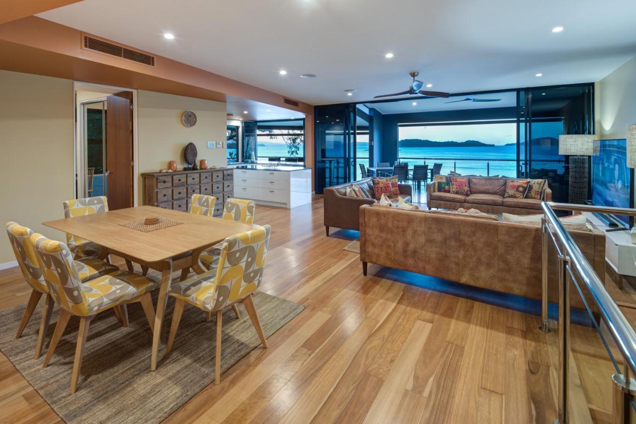 Edge On By Hiha * Hamilton Island