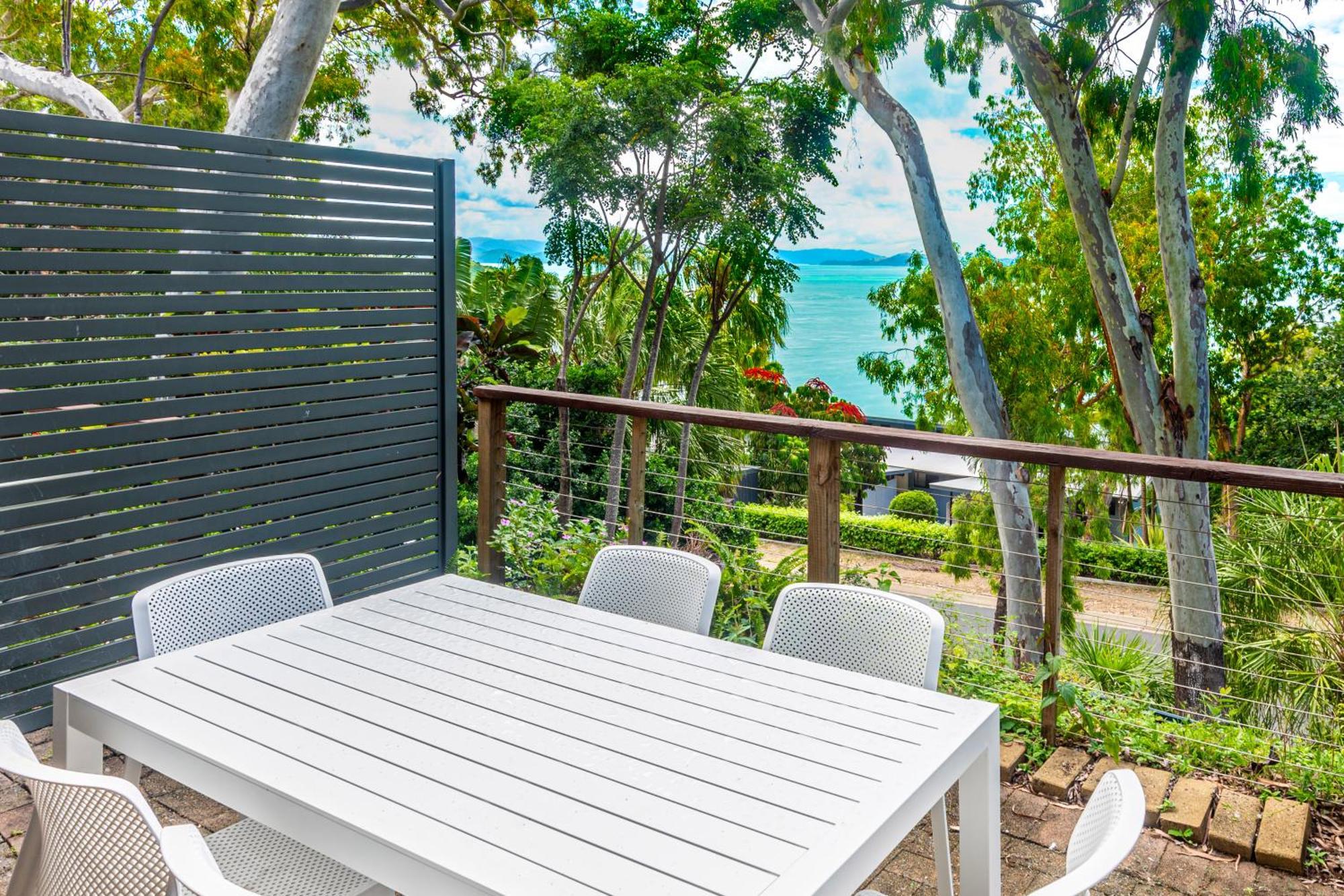 Sunset Waters Apartment Hamilton Island