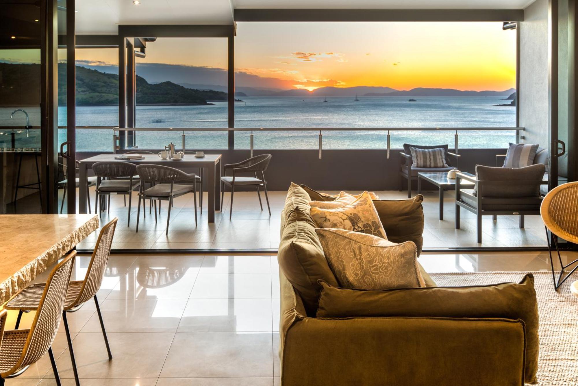 Apartment Edge On By Hiha Hamilton Island