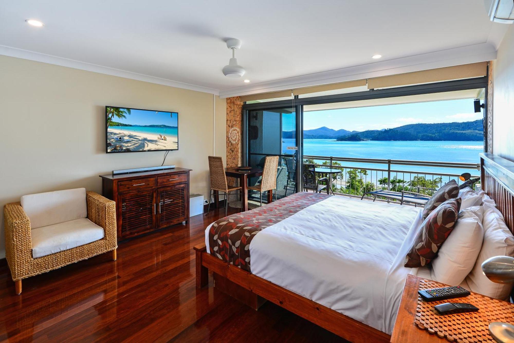 Beach Lodges *