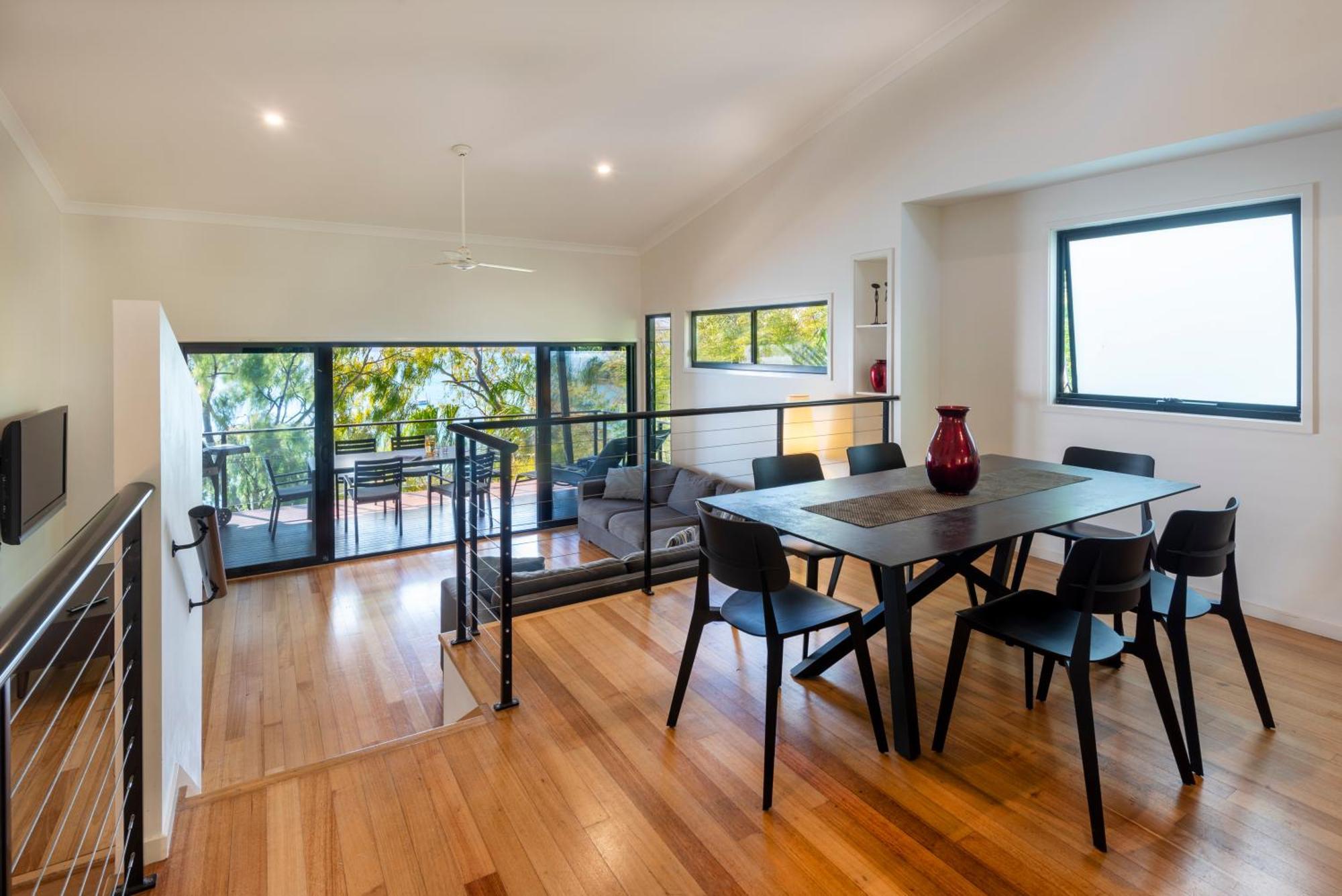 Shorelines Apartment Hamilton Island