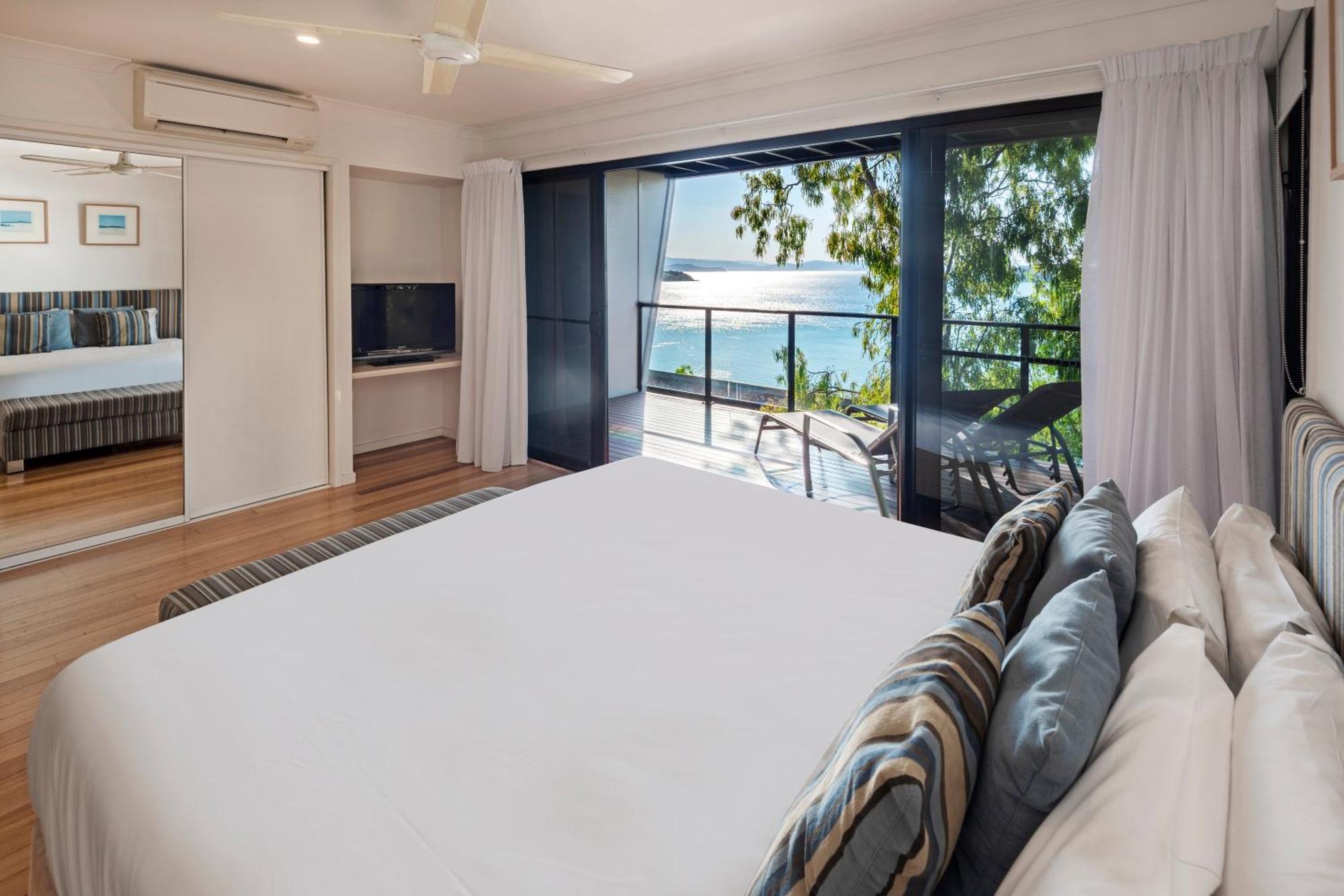 Shorelines Apartment Hamilton Island