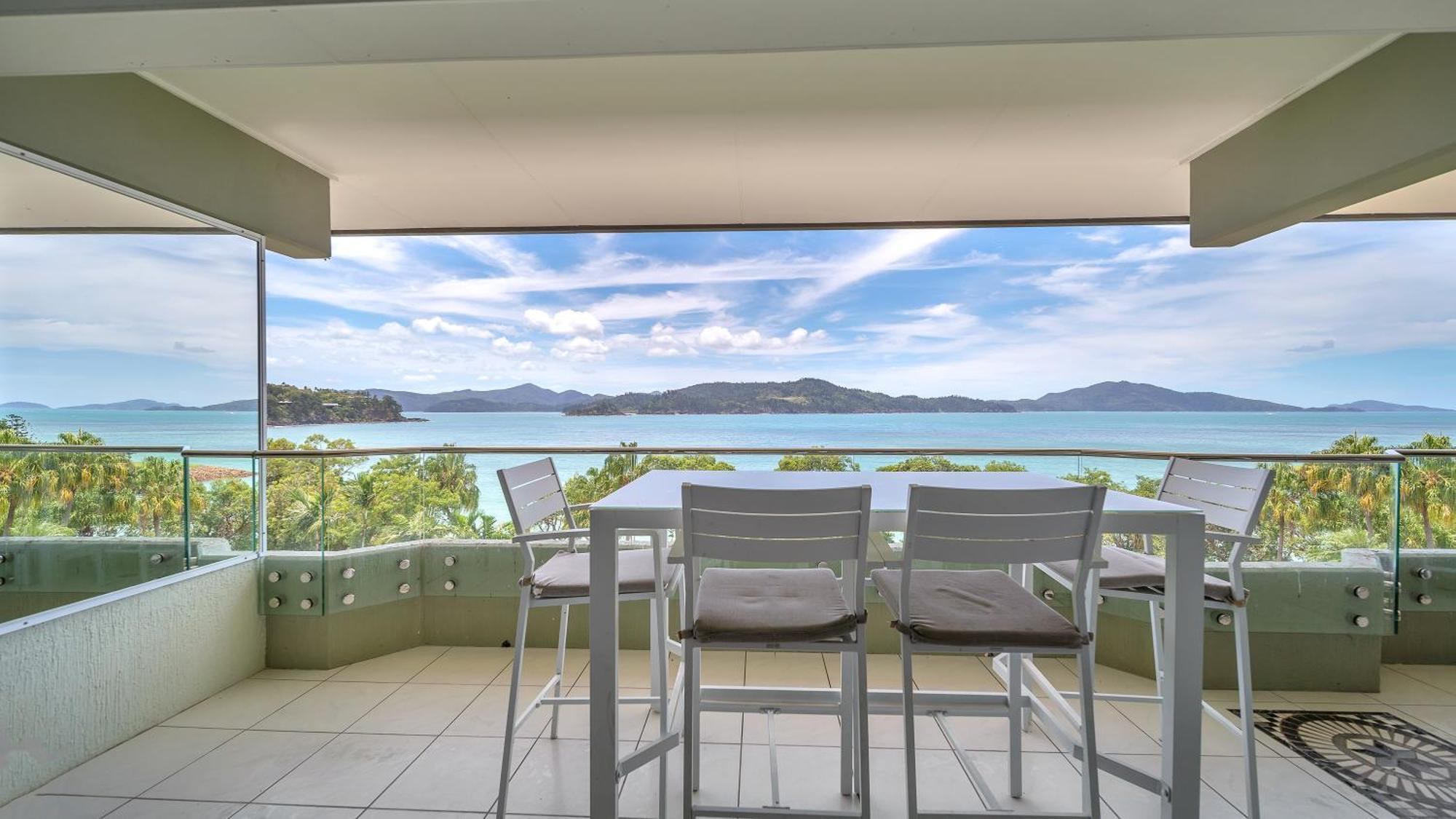 Lagoon Beachfront 206 On By Hamorent Apartment