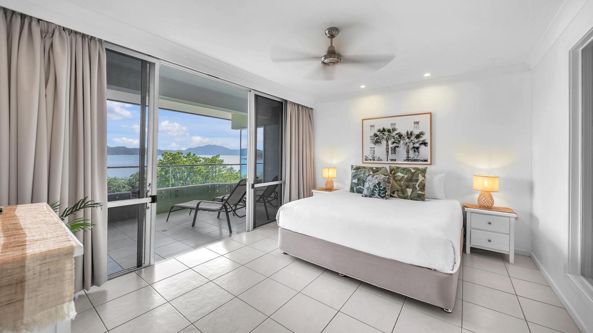 Lagoon Beachfront 206 On By Hamorent * Hamilton Island