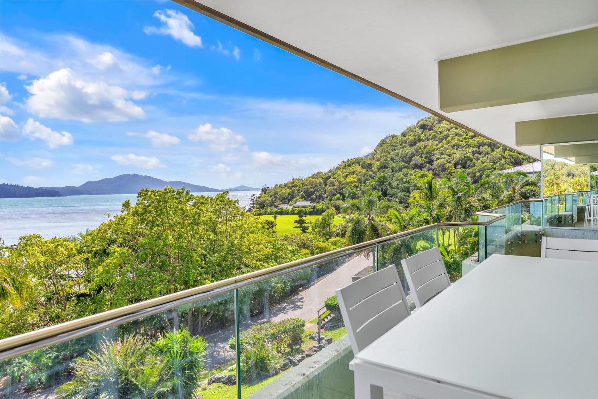 Lagoon Beachfront 206 On By Hamorent Apartment *