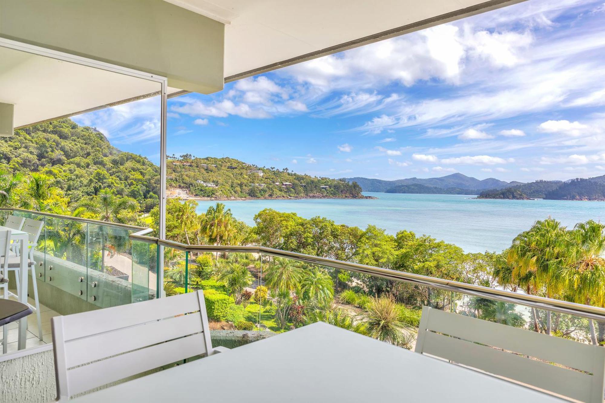 Lagoon Beachfront 206 On By Hamorent Apartment Hamilton Island