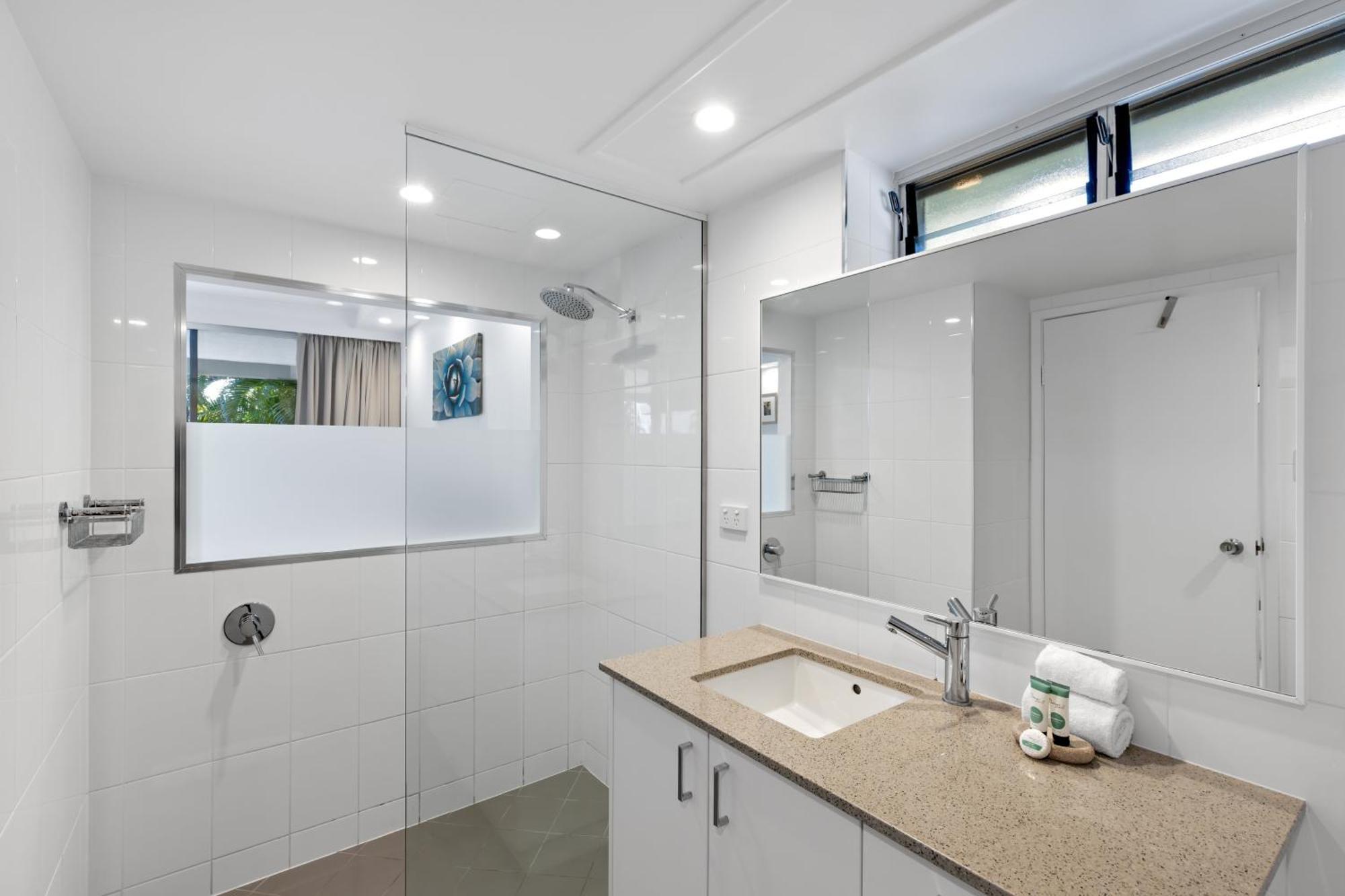 Lagoon Apartments On Hamilton Island By Hiha Apartment