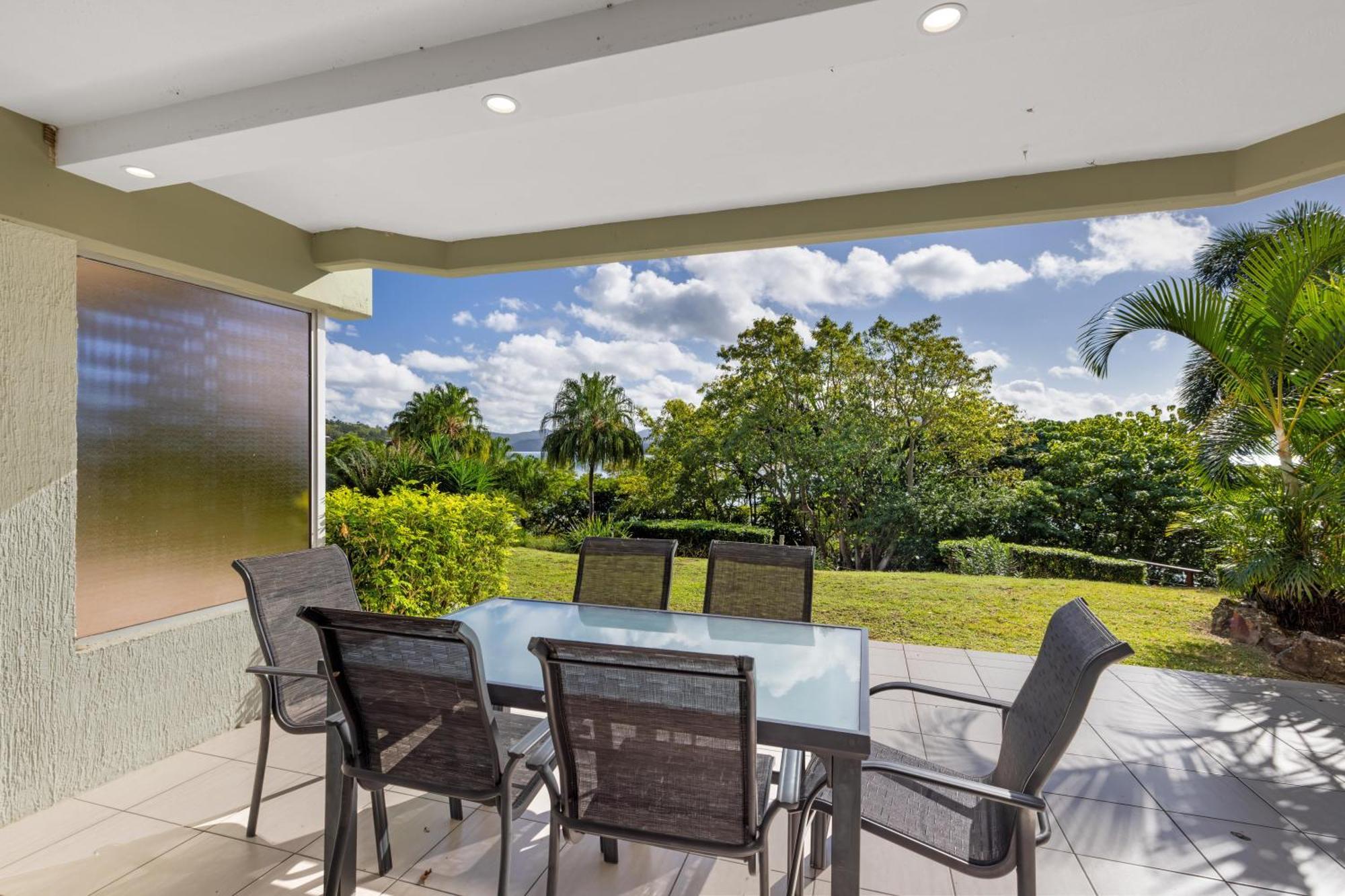 Apartment Lagoon Apartments On Hamilton Island By Hiha *