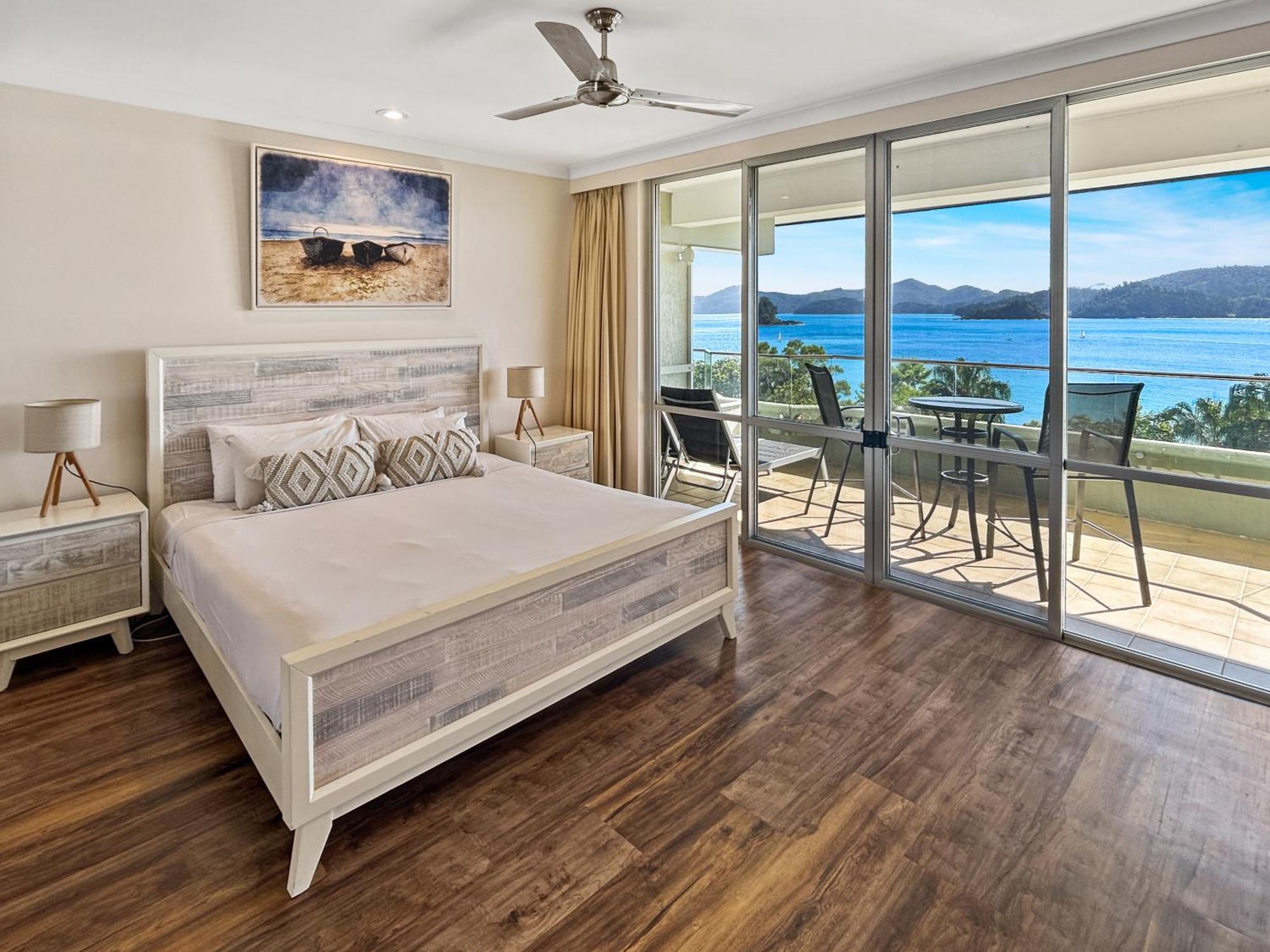 Beach Lodges *