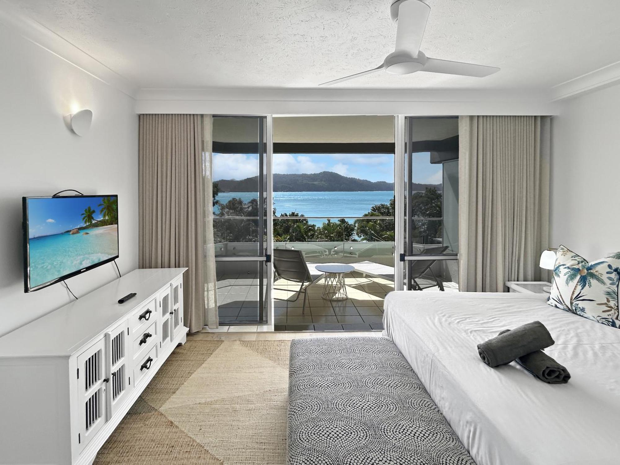 Beach Lodges * Hamilton Island