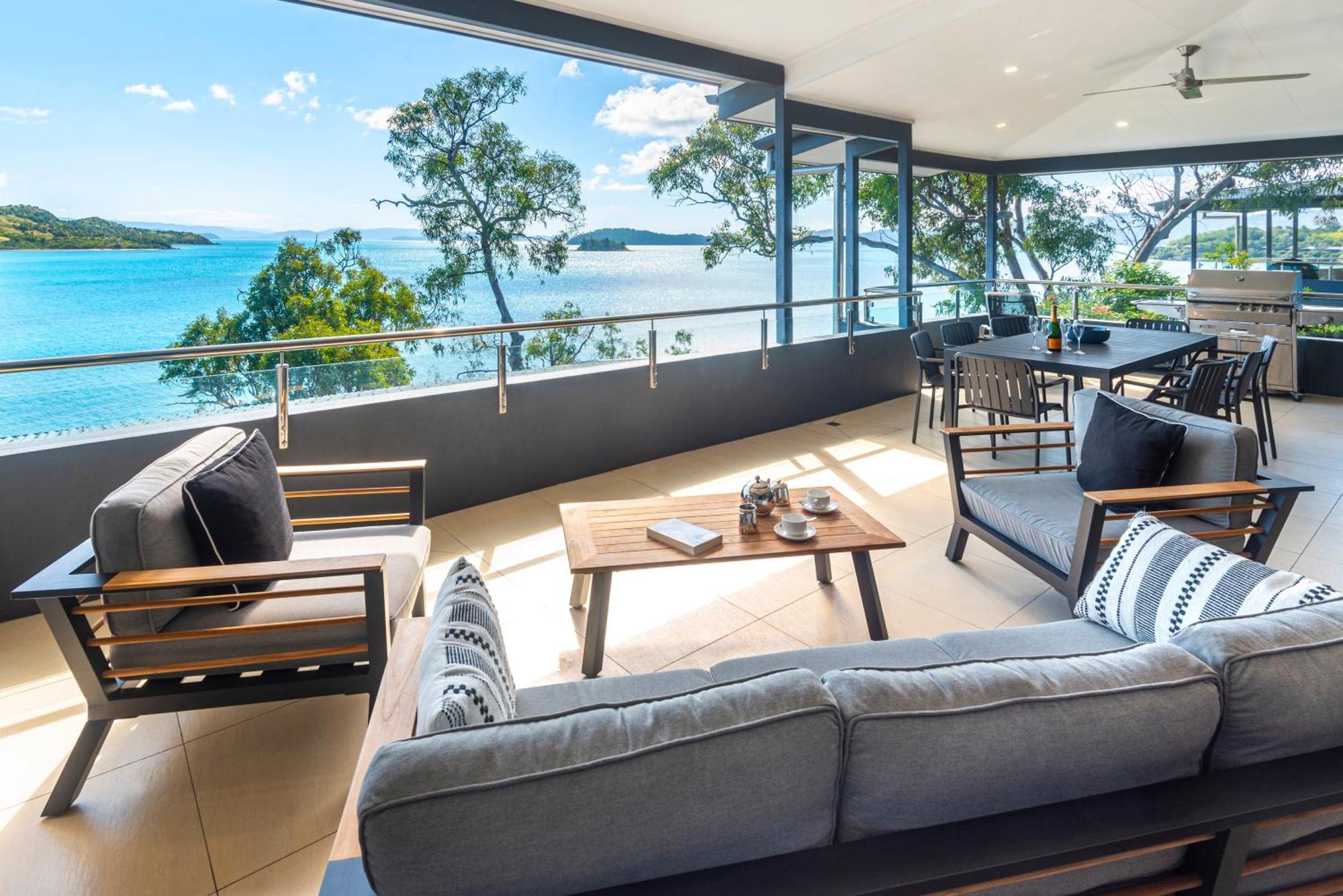 Edge On By Hiha * Hamilton Island
