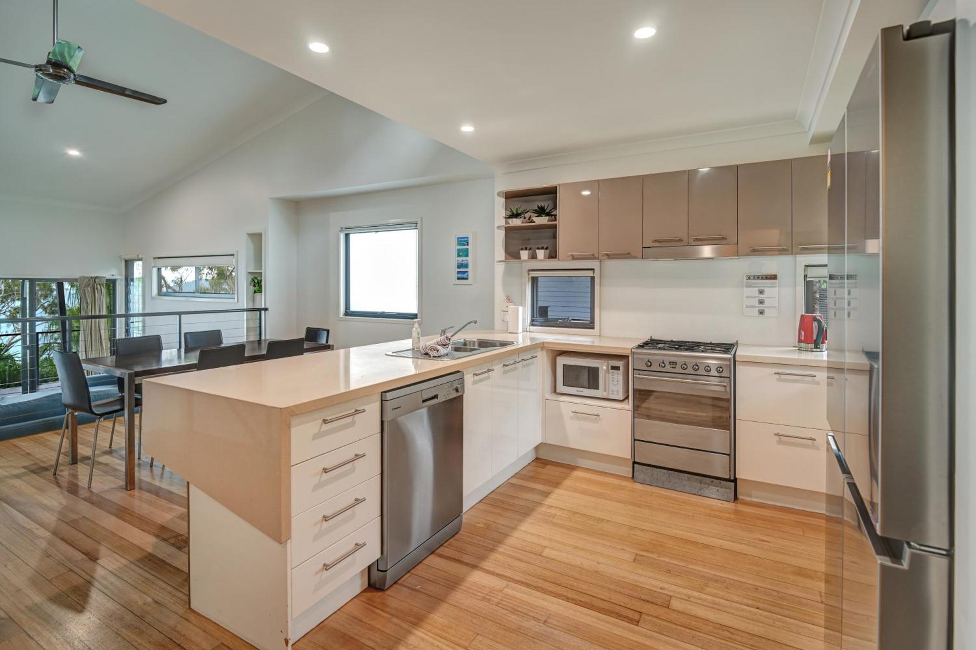 Shorelines Apartment