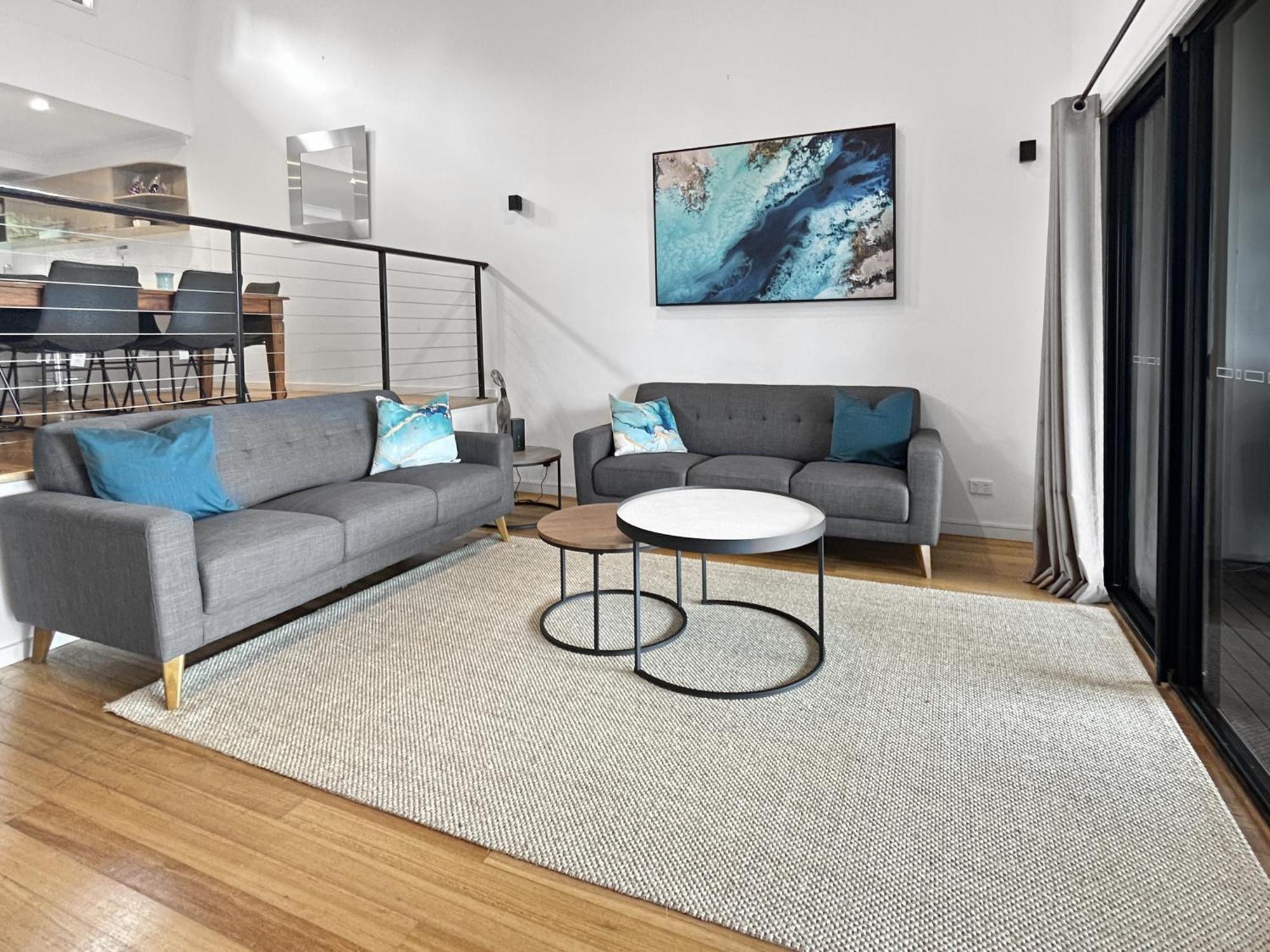 Apartment Shorelines *