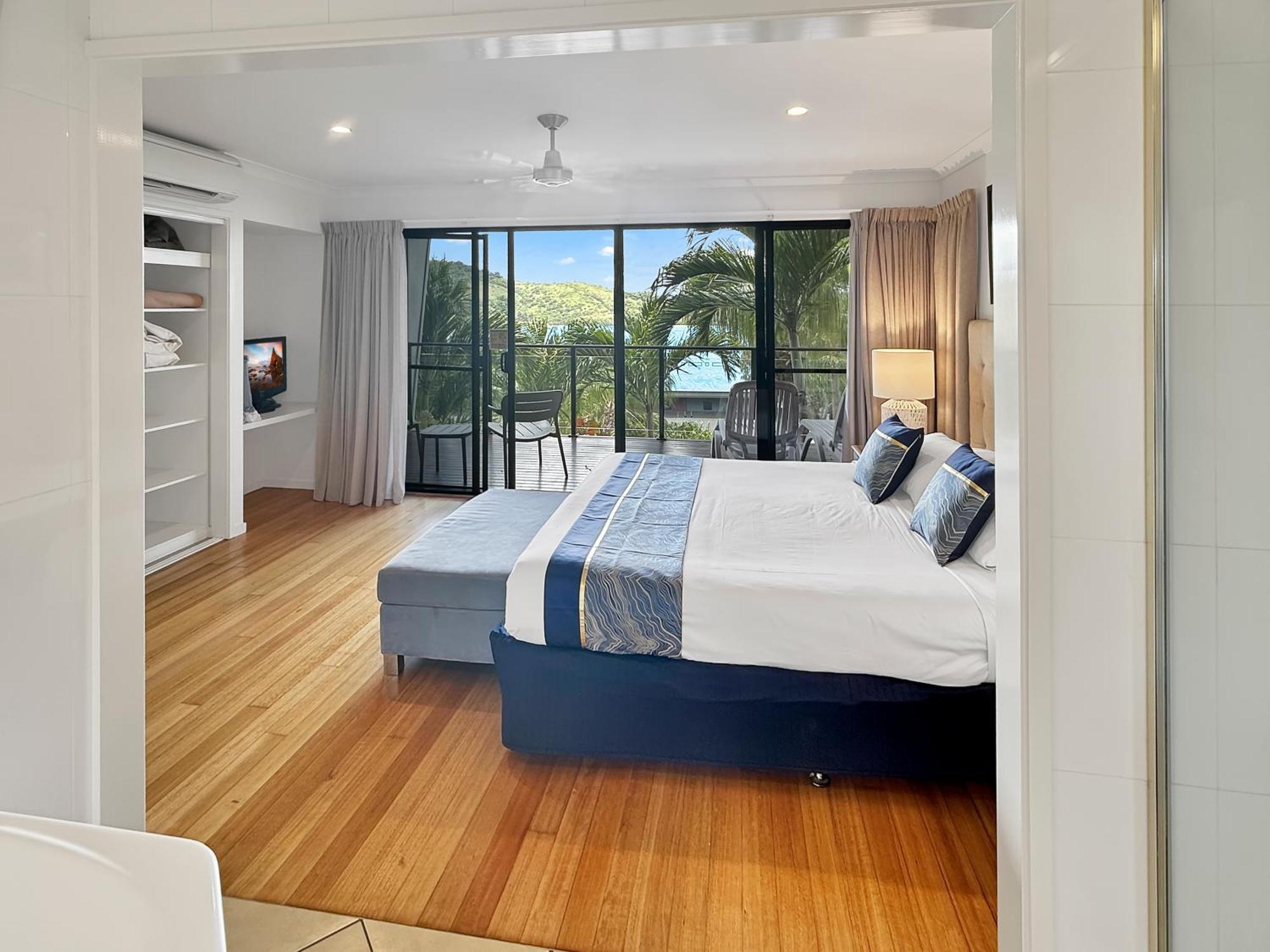 Apartment Shorelines Hamilton Island
