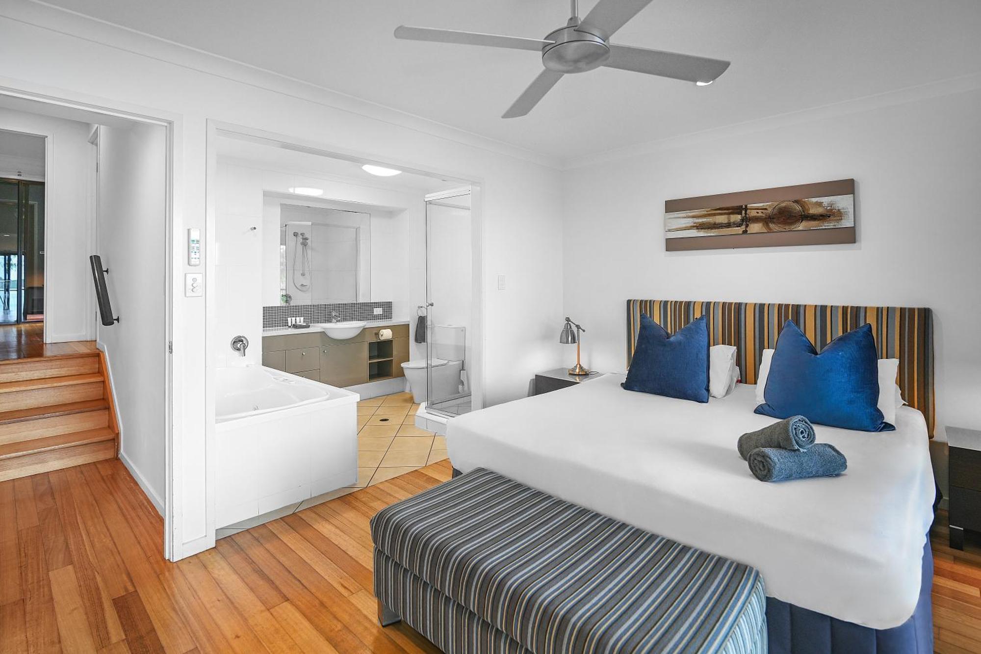 Apartment Shorelines Hamilton Island