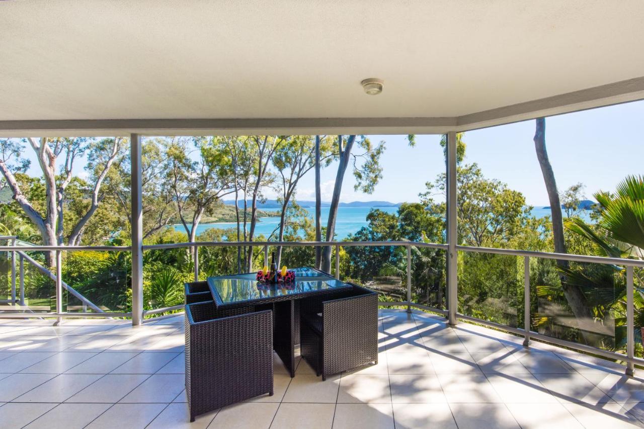 Blue Water Views *
